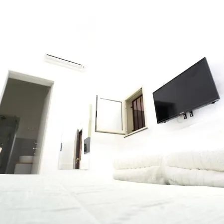 Be Happy Rooms-3